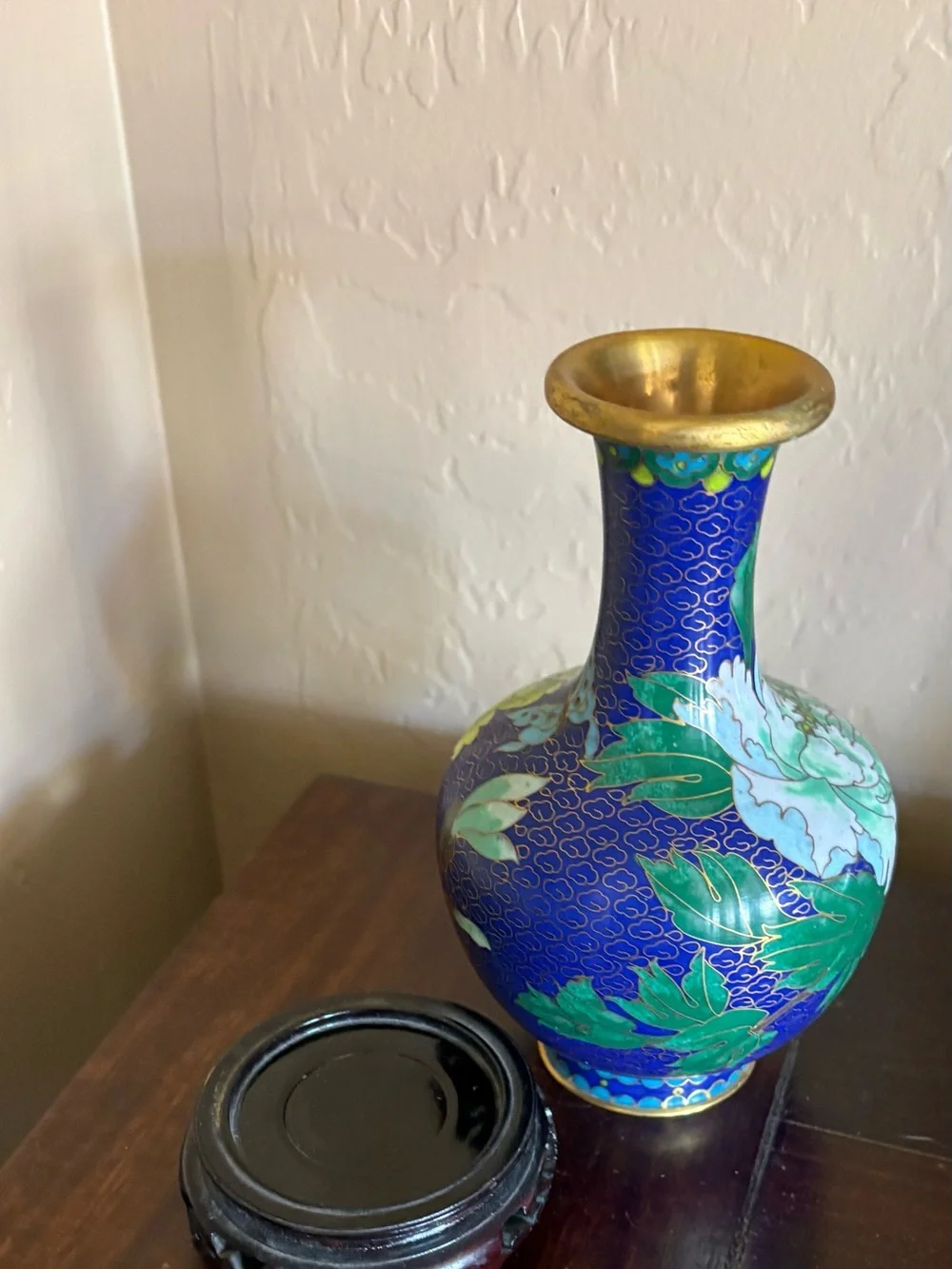 Beautiful Vintage Chinese Cloisonné Vase with Stand
